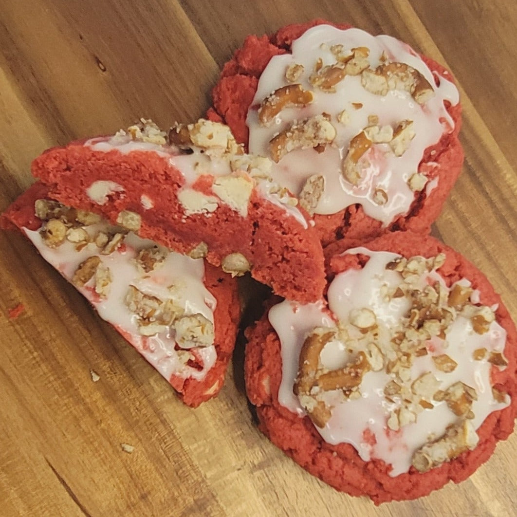Strawberry Pretzel Salad Cookie