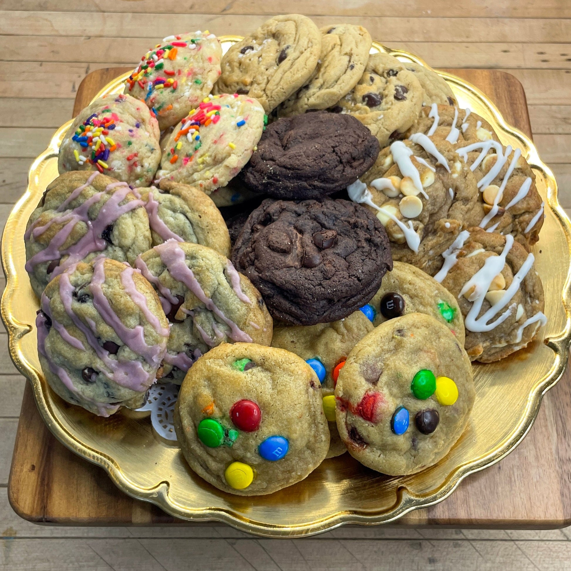 https://www.thehumblecookieshop.com/cdn/shop/products/Classic-PremiumsSmallCookieTray.WebImage.jpg?v=1663441437&width=1946